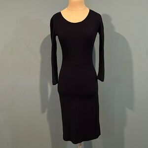 Babaton Aritzia Navy Blue Sheath Bodycon Dress size 2 Round Neck 3/4 Sleeve